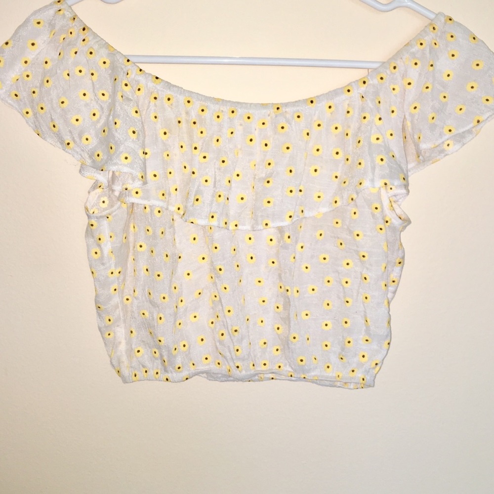 E&M Daisy Cropped Off the Shoulder Top
